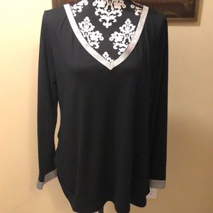 Sheilay Silver metallic V-Neck & sleeve hem trim long sleeve tunic top